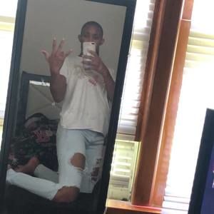 Meet your Posher, Taja